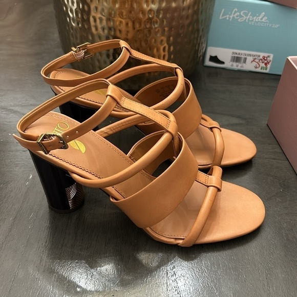 FRANCO SARTO Ollieglad Ankle Strap Sandal In Camel - Picture 5 of 8